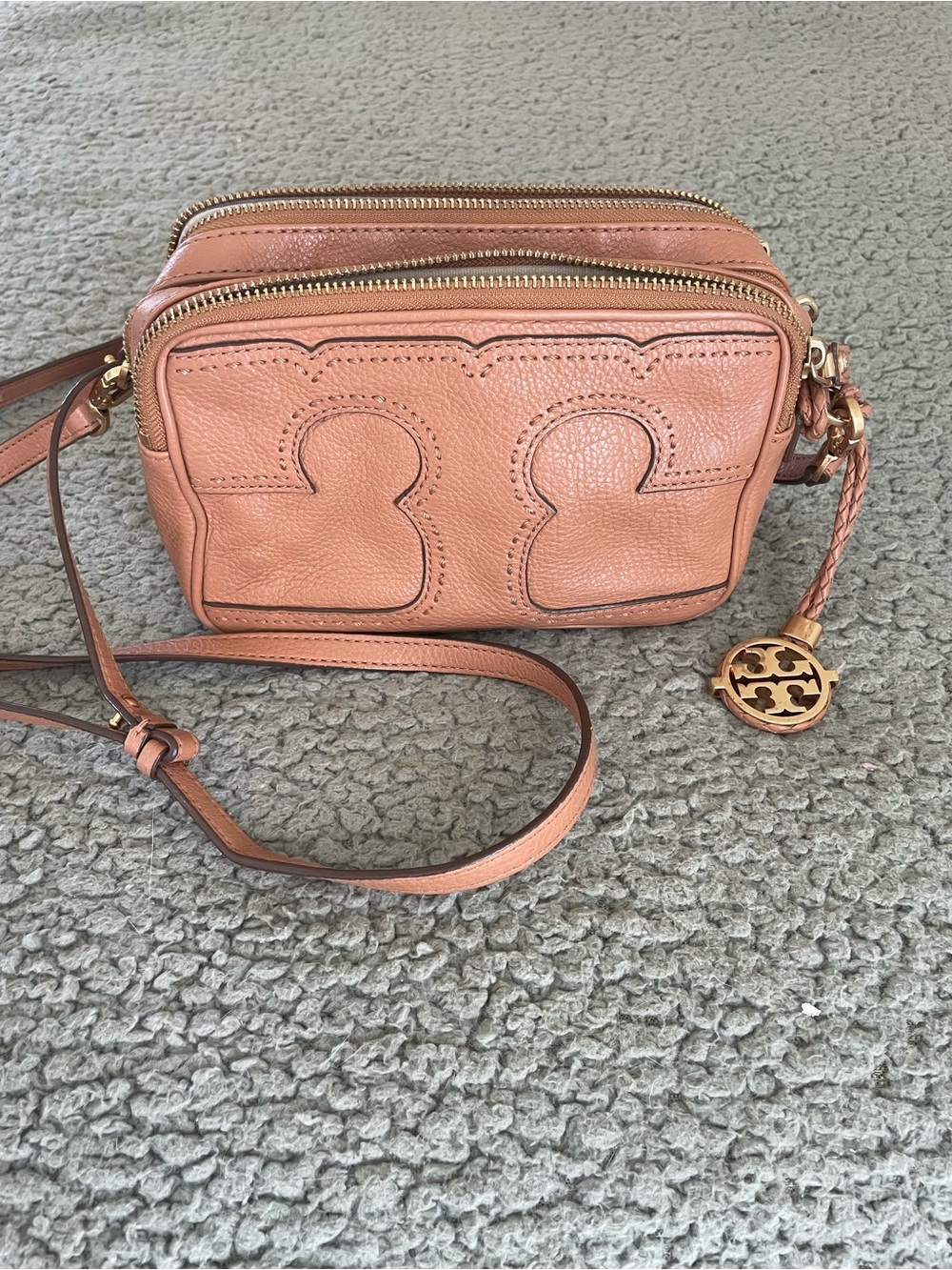 Tory Burch Brown Pebbled Crossbody Bag Triple Zip Gold Hardware Charm Pockets